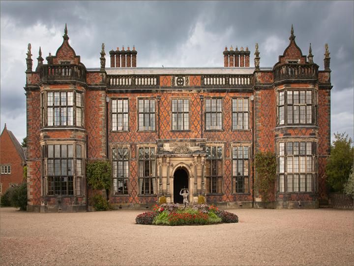 Arley Hall © Shutterstock (as seen in Peaky Blinders)